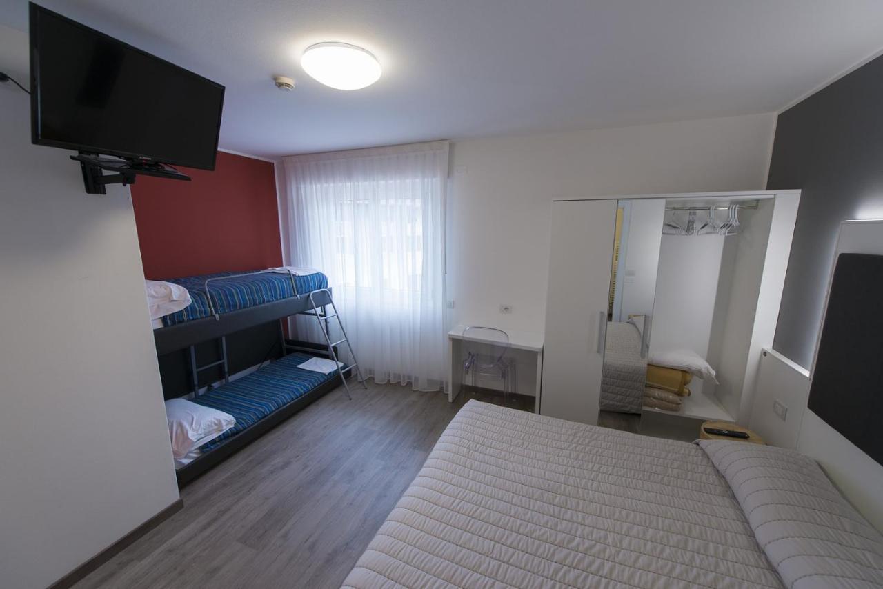 Hotel Rolly Riva del Garda Buitenkant foto