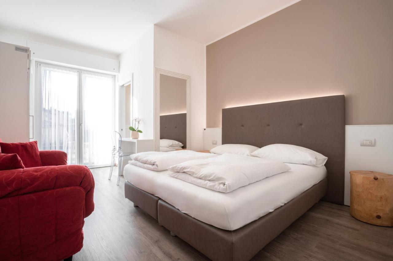 Hotel Rolly Riva del Garda Buitenkant foto