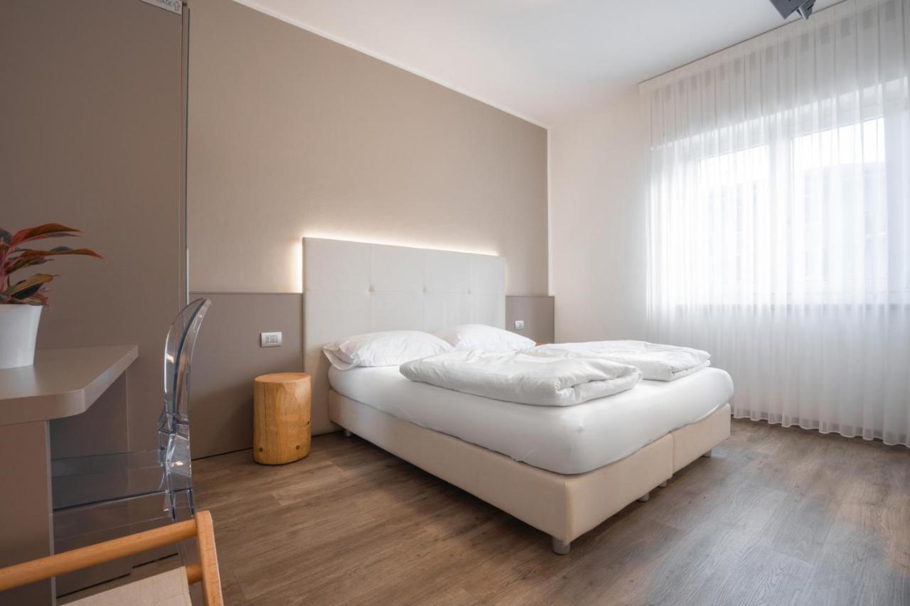 Hotel Rolly Riva del Garda Buitenkant foto