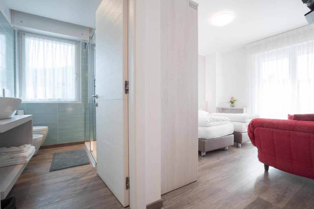 Hotel Rolly Riva del Garda Buitenkant foto