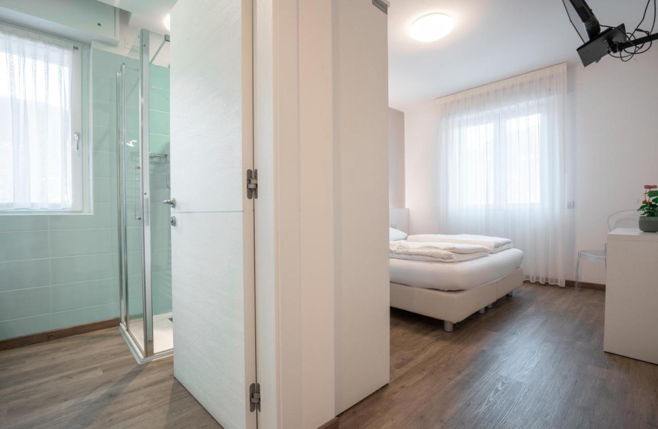 Hotel Rolly Riva del Garda Buitenkant foto