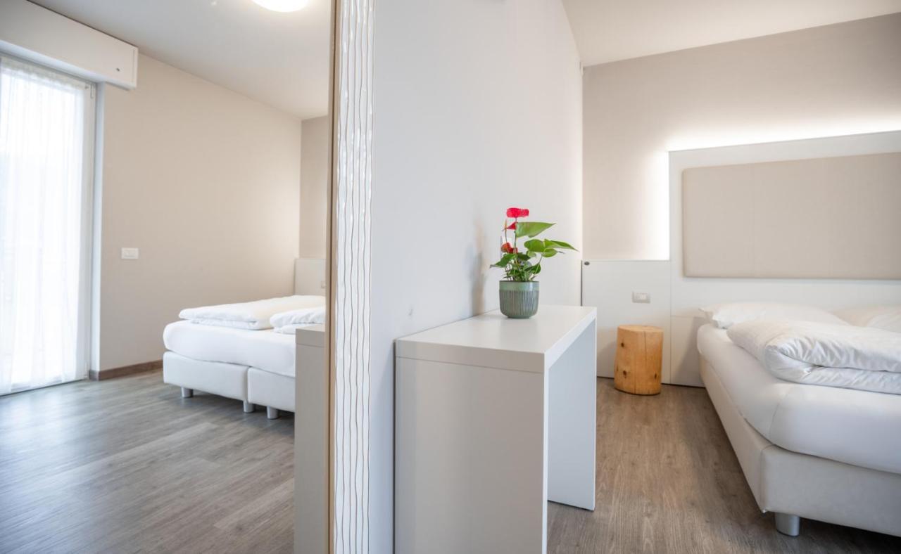 Hotel Rolly Riva del Garda Buitenkant foto
