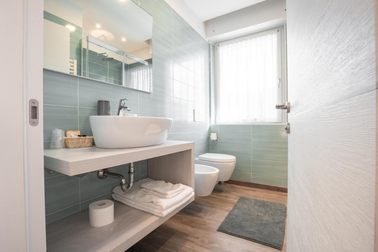 Hotel Rolly Riva del Garda Buitenkant foto