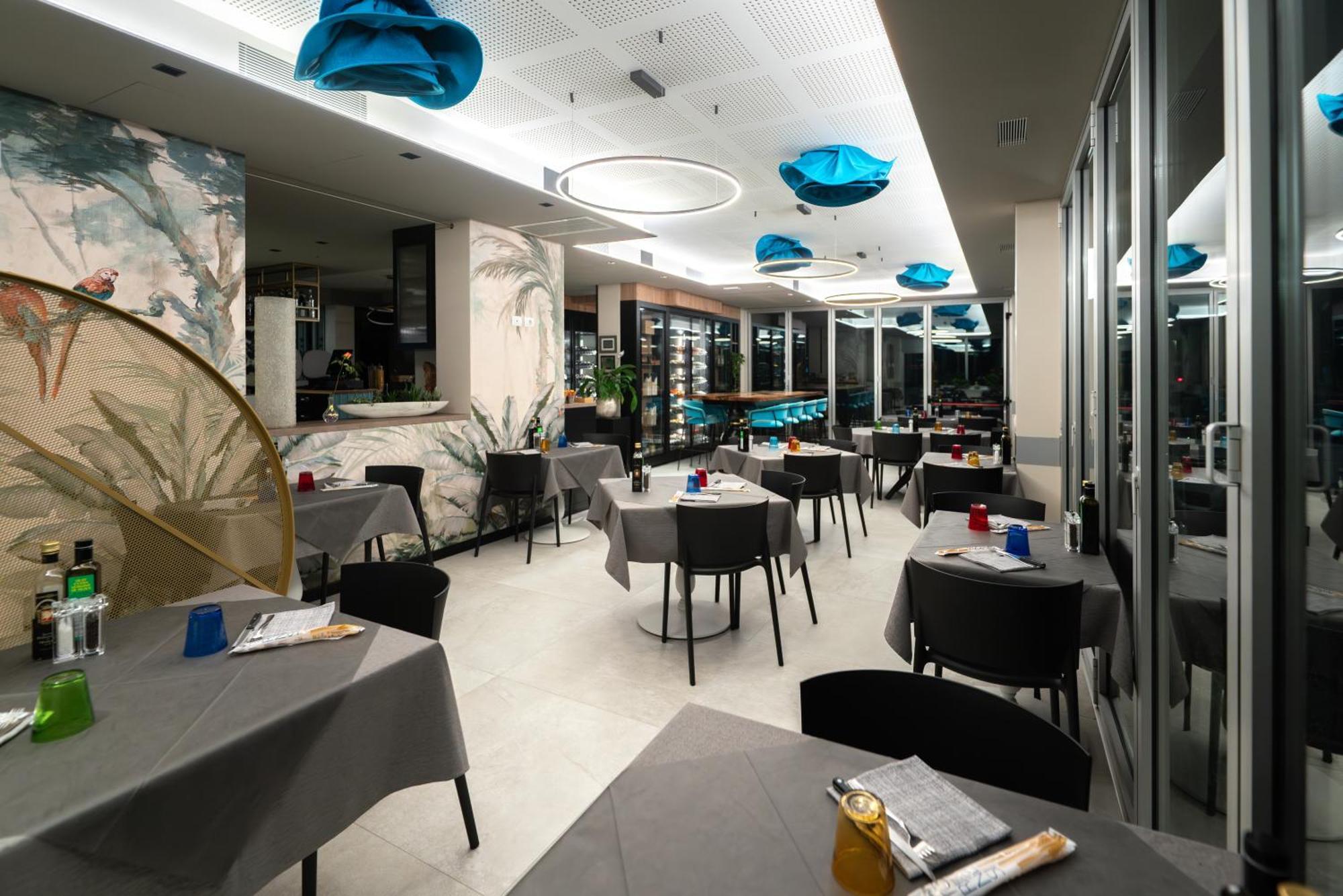 Hotel Rolly Riva del Garda Buitenkant foto